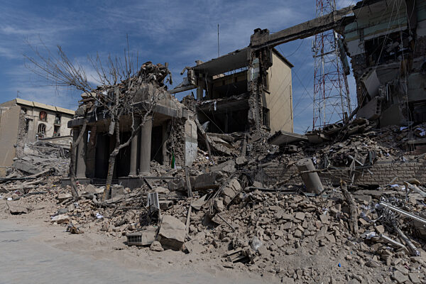 Iran: Attack to the police headquarters building