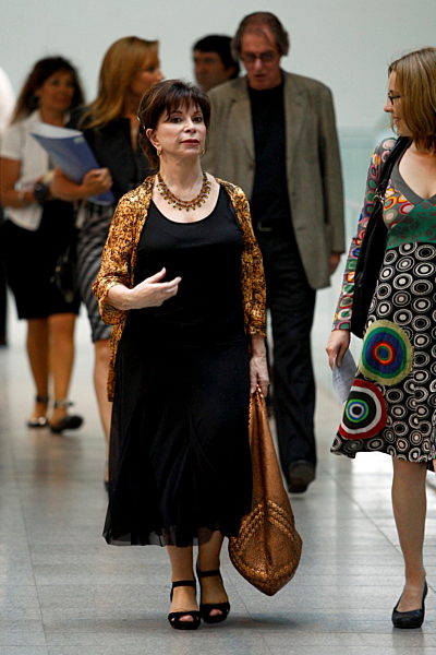 Isabel Allende says she doesn't fear the return of the right to the power in Chile.