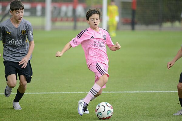 Messi Jr. spielt bei Fußballcup in Argentinien