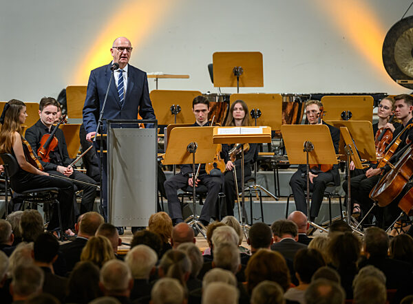 35 Jahre Mauerfall - Gedenken in Brandenburg