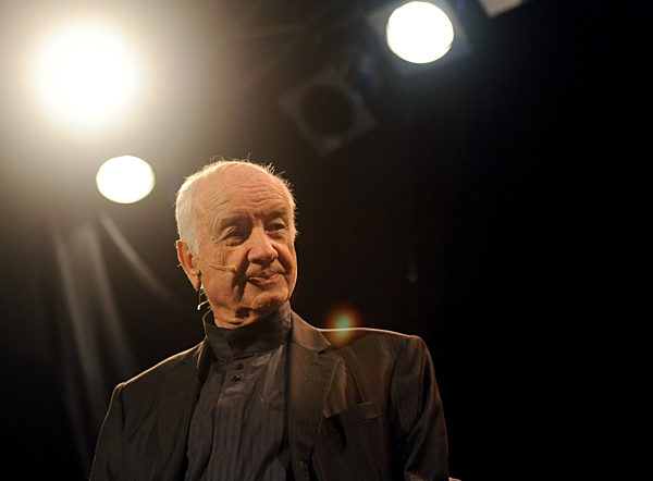 Armin Mueller-Stahl stellt Buch und CD vor