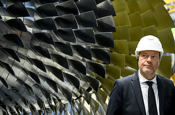 Habeck und sein norwegischer Amtskollege bei SiemensEnergy