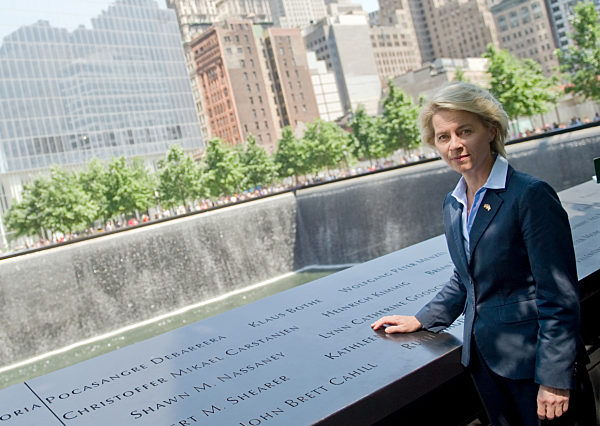 Ursula von der Leyen besucht 9/11 Memorial