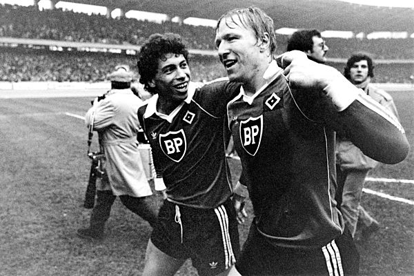 Fussball Bundesliga Saison 1979 - 1980 Spiel 1.FC Koeln - HSV 2 : 3