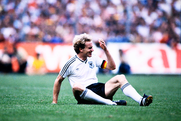 UEFA Fussball Europameisterschaften 1984 in Frankreich Vorrunden Spiel BRD- Portugal in Strassburg  0 : 0