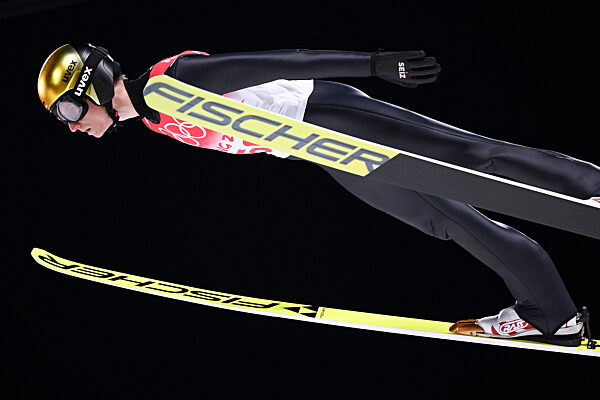 Olympische  Winterspiele  2022  in Beijing/Peking 
Ski Springen der Maenner grosse Schanze
