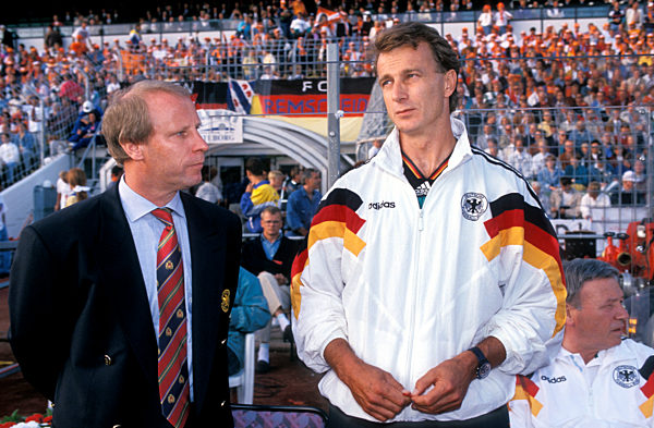 UEFA Fussball Europameisterschaften 1992 in Schweden Spiel Holland - Deutschland