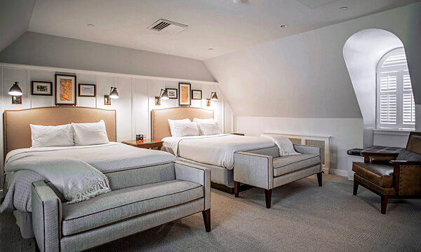 Hotel  THE  GRAYLYN  ESTATE
Base Camp in North Carolina Winston-Salem
Quartier der Deutschen Fussball Nationalmannschaft
bei der Fussball WM 2026 in USA in Winston-Salem