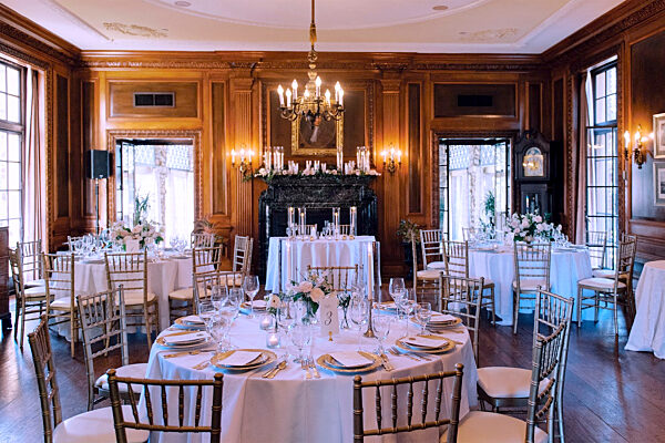 Hotel  THE  GRAYLYN  ESTATE
Base Camp in North Carolina Winston-Salem
Quartier der Deutschen Fussball Nationalmannschaft
bei der Fussball WM 2026 in USA in Winston-Salem