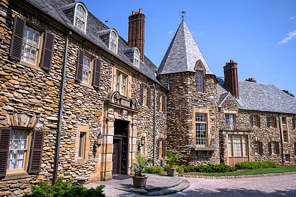 Hotel  THE  GRAYLYN  ESTATE
Base Camp in North Carolina Winston-Salem
Quartier der Deutschen Fussball Nationalmannschaft
bei der Fussball WM 2026 in USA in Winston-Salem