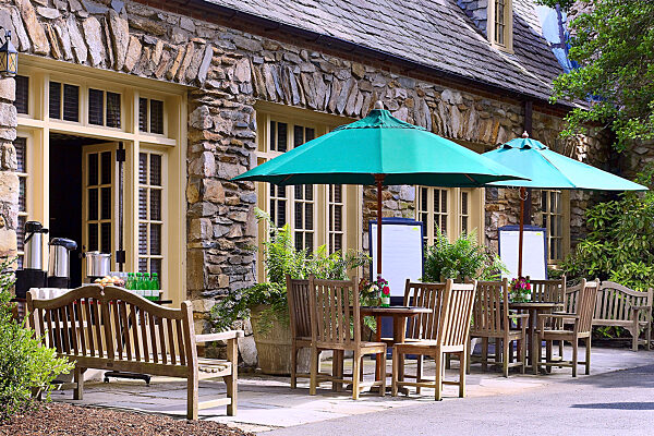 Hotel  THE  GRAYLYN  ESTATE
Base Camp in North Carolina Winston-Salem
Quartier der Deutschen Fussball Nationalmannschaft
bei der Fussball WM 2026 in USA in Winston-Salem