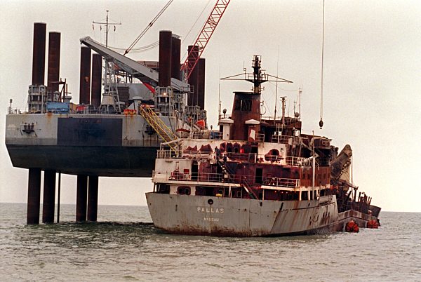Bergung Frachter "Pallas"