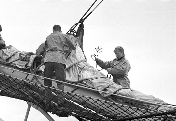 Female officer candidates on Gorch Fock for the first time