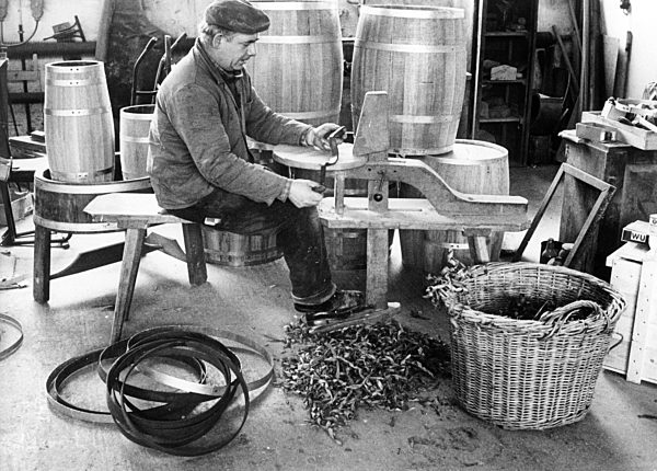 Handicraft trade - cooper