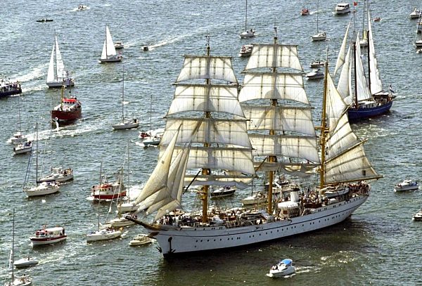 Windjammerparade in Kiel