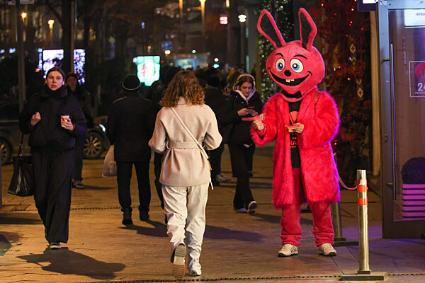 Urban autumn genre in Moscow