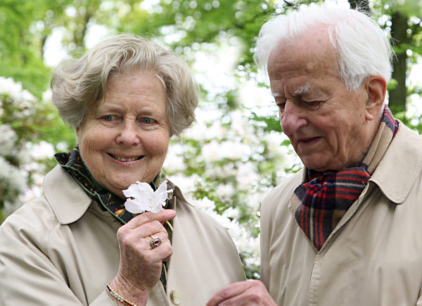Weizsäcker tauft Rhododendron