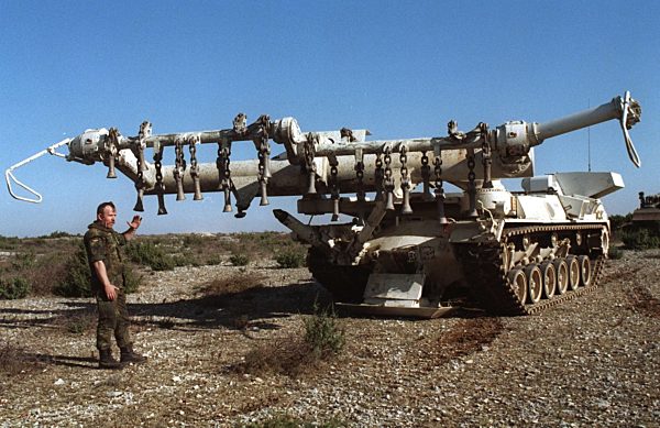 Minensuchpanzer "Keiler" im Einsatz in der Kraina