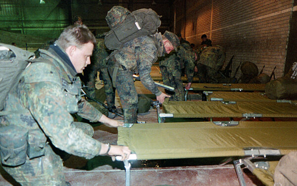 Deutsche IFOR-Soldaten 1996 in Bosnien-Herzegowina