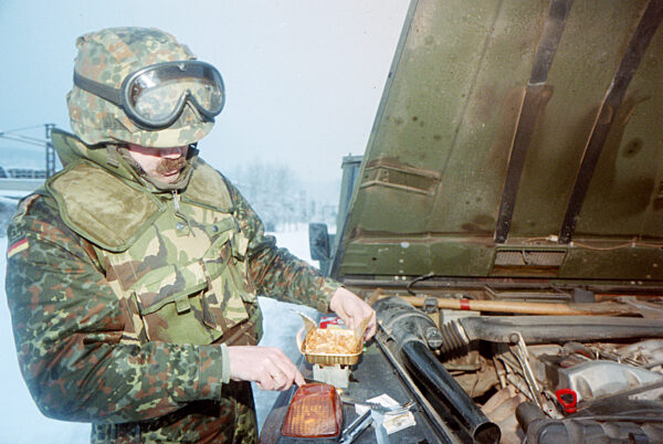 Deutsche IFOR-Soldaten 1996 in Bosnien-Herzegowina