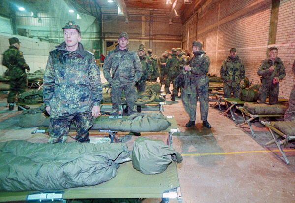 Deutsche IFOR-Soldaten 1996 in Bosnien-Herzegowina