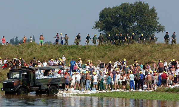 Hochwasser in Torgau Helfer