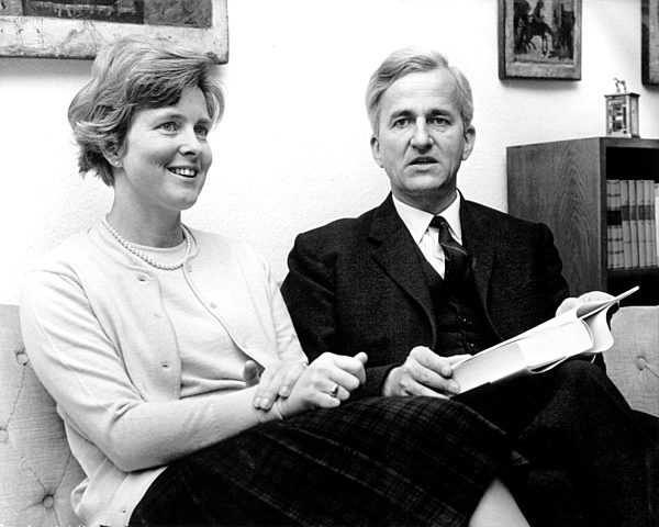 Dr. Richard Freiherr von Weizsäcker und Ehefrau Marianne