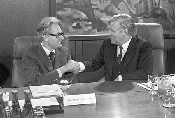 Hans-Jochen Vogel und Helmut Schmidt