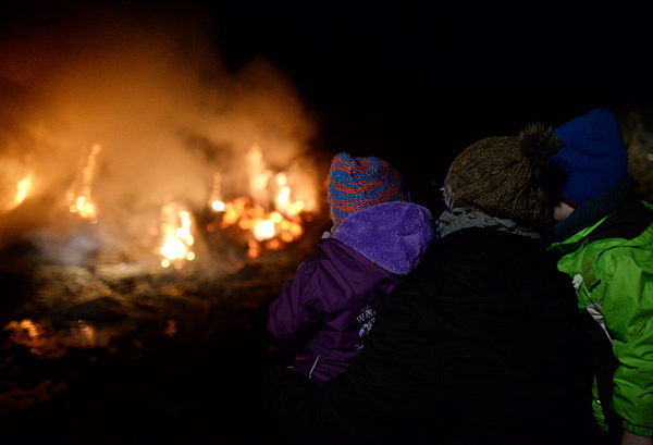 Traditionelles Biikefeuer an der Nordsee