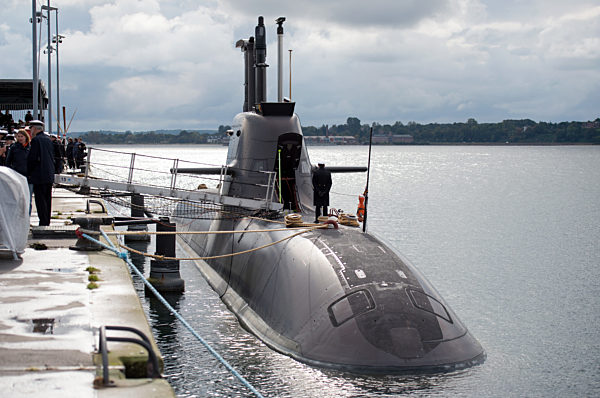 Marine stellt neues U-Boot "U36" in den Dienst