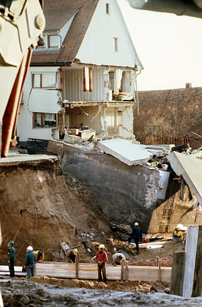 Rhine-Main-Danube Canal - Collapse of a house during construction work