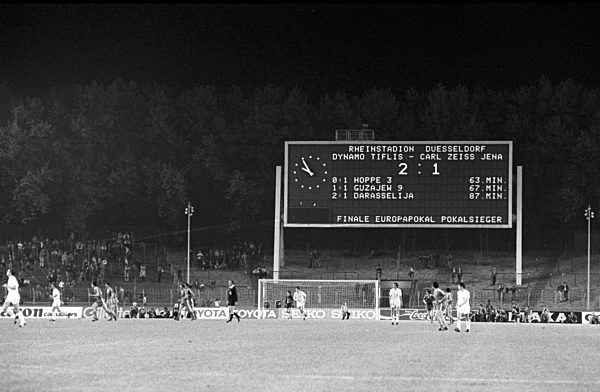 Fußball - 1980/81 - FC Dinamo Tiflis vs. FC Carl Zeiss Jena 2:1