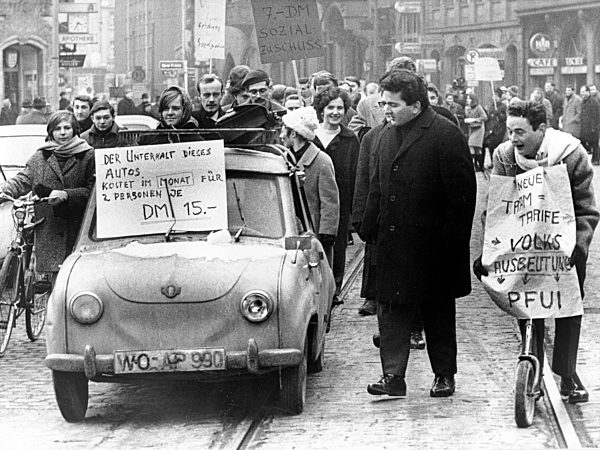 Students protest in Frankfurt 1966