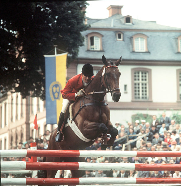 Deutschlands berühmtester Springreiter, Hans Günter Winkler...