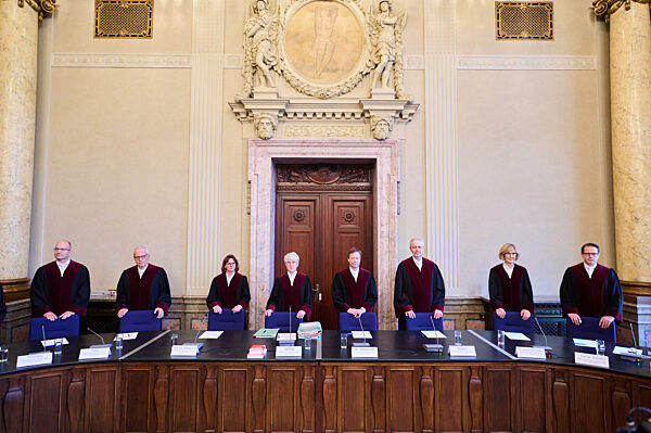 Gericht: Berliner Wahl muss komplett wiederholt werden