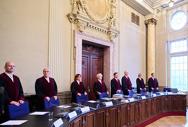 Gericht: Berliner Wahl muss komplett wiederholt werden