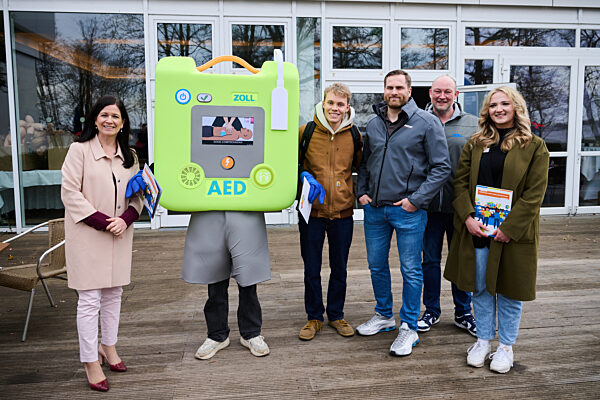 Rettungstag „Staying Alive“ - junge Menschen in Notfallsituation