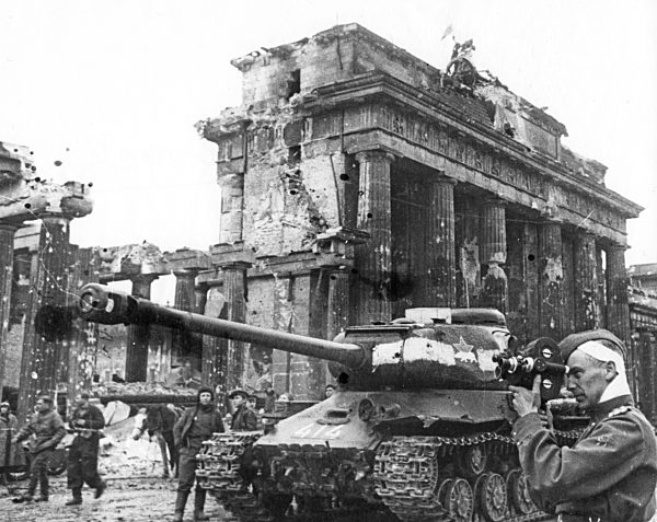 Zweiter Weltkrieg - Kriegsende Berlin 1945