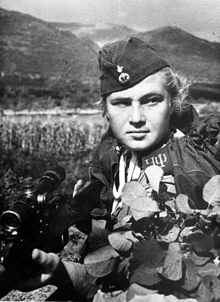 Zweiter Weltkrieg - Scharfschützin 1943