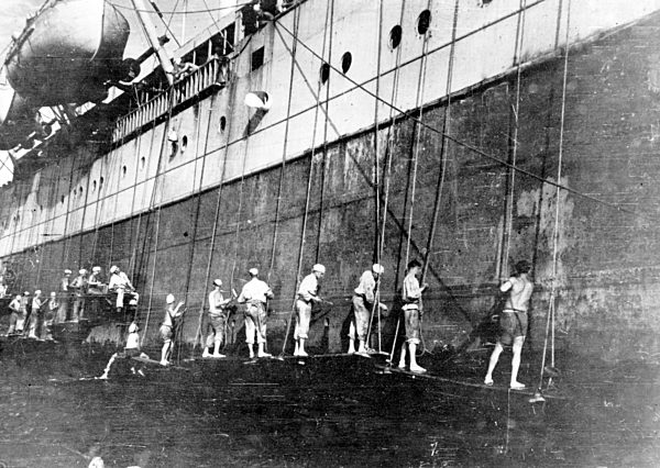 II. WK - Kriegsmarine - Hilfskreuzer 1943