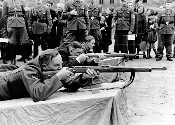 II. WK - SA - Wehrschießen in Berlin 1944
