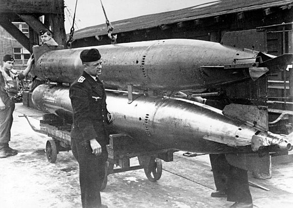 II. WK - Kriegsmarine - Ein-Mann-Torpedo 1944