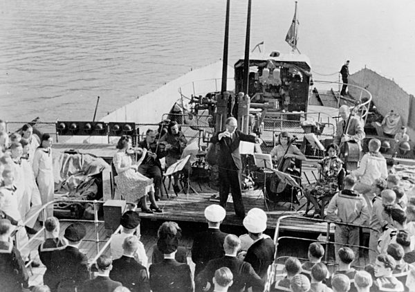 II. WK - Kriegsmarine - Truppenbetreuung 1943