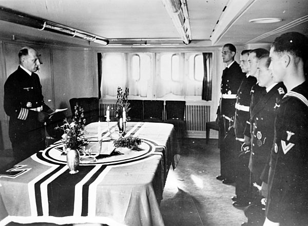 II. WK - Ferntrauung auf einem Schiff 1943