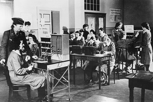 II. WK - Westfront - Wehrmachthelferinnen 1943