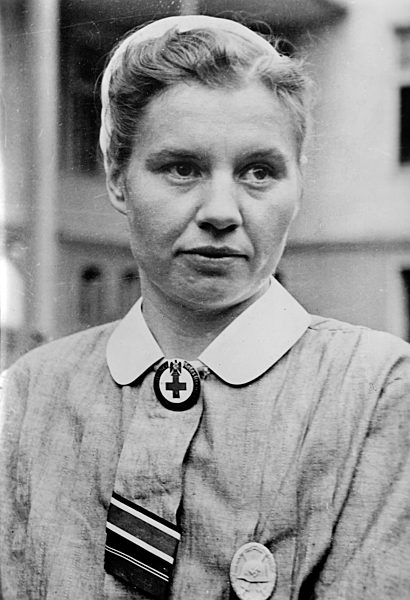 II. WK - Ostfront - DRK-Schwester 1942