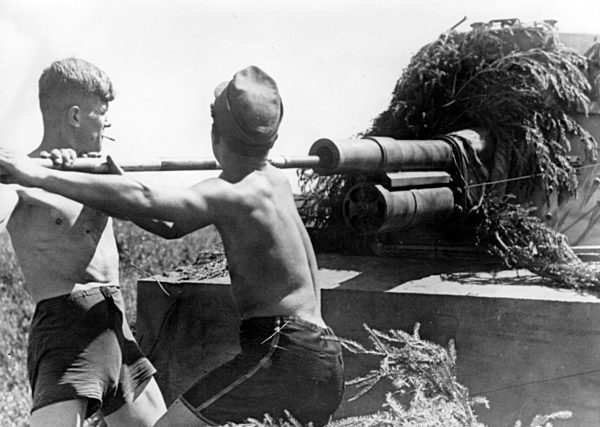 II. WK - Ostfront - Panzerzug 1944