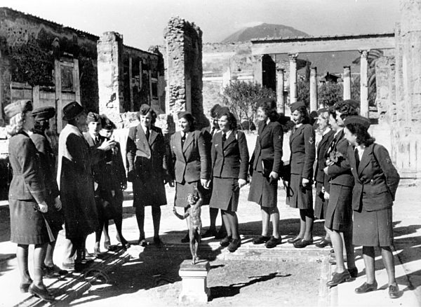 II. WK - Wehrmachthelferinnen 1943