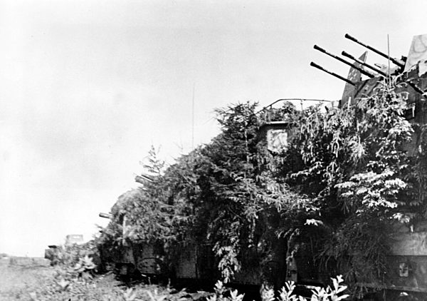 II. WK - Ostfront - Panzerzug 1944