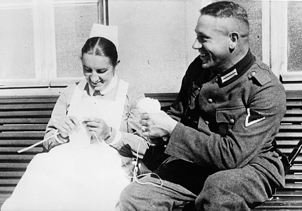 II. WK - Wehrmacht - DRK-Schwesternhelferin 1940